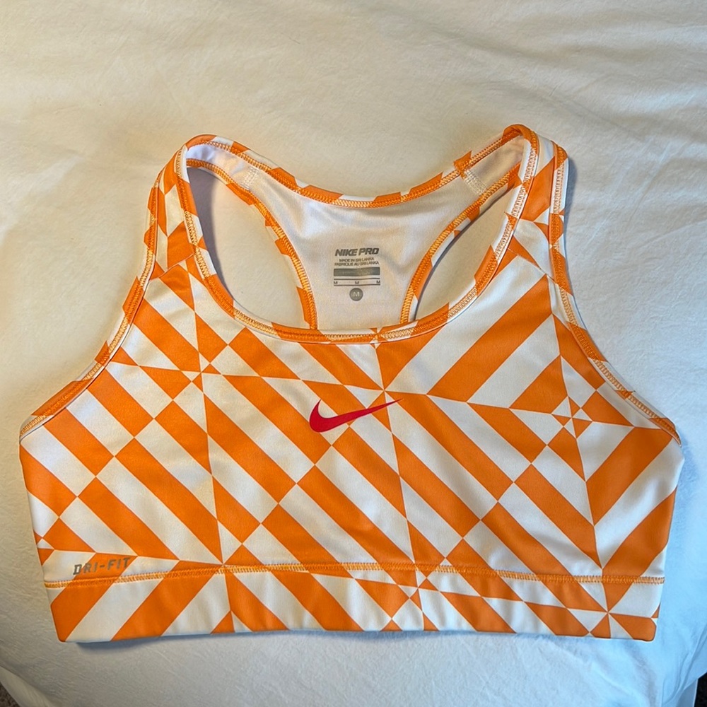 Nike Sports Bra - Fun Pattern - No Padding